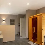 Vierseitenhof Mit Pool