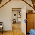 Vierseitenhof Mit Pool Farm stay