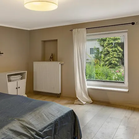 팜스테이 Vierseitenhof Mit Pool 지사르