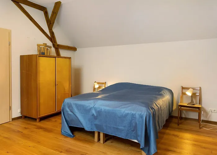 Vierseitenhof Mit Pool *