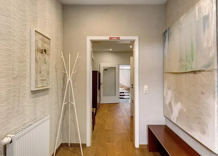 Vierseitenhof Mit Pool