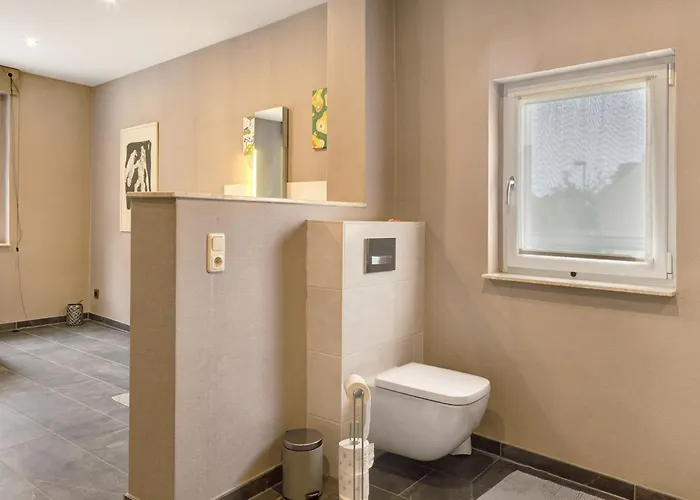 Vierseitenhof Mit Pool *