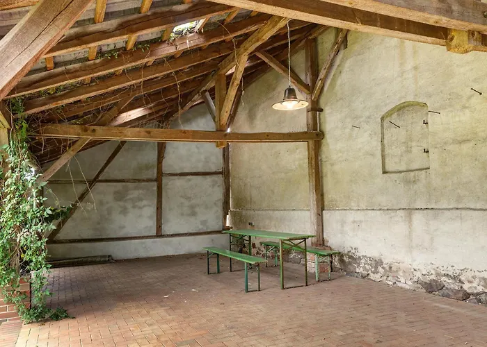 Vierseitenhof Mit Pool ファームステイ *