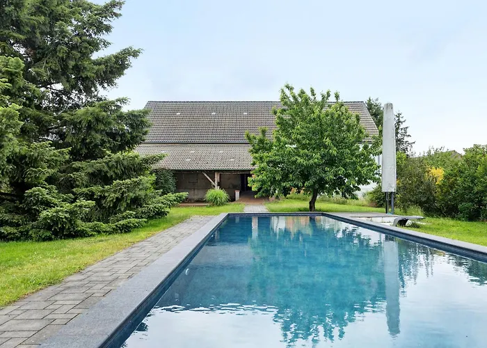 Vierseitenhof Mit Pool